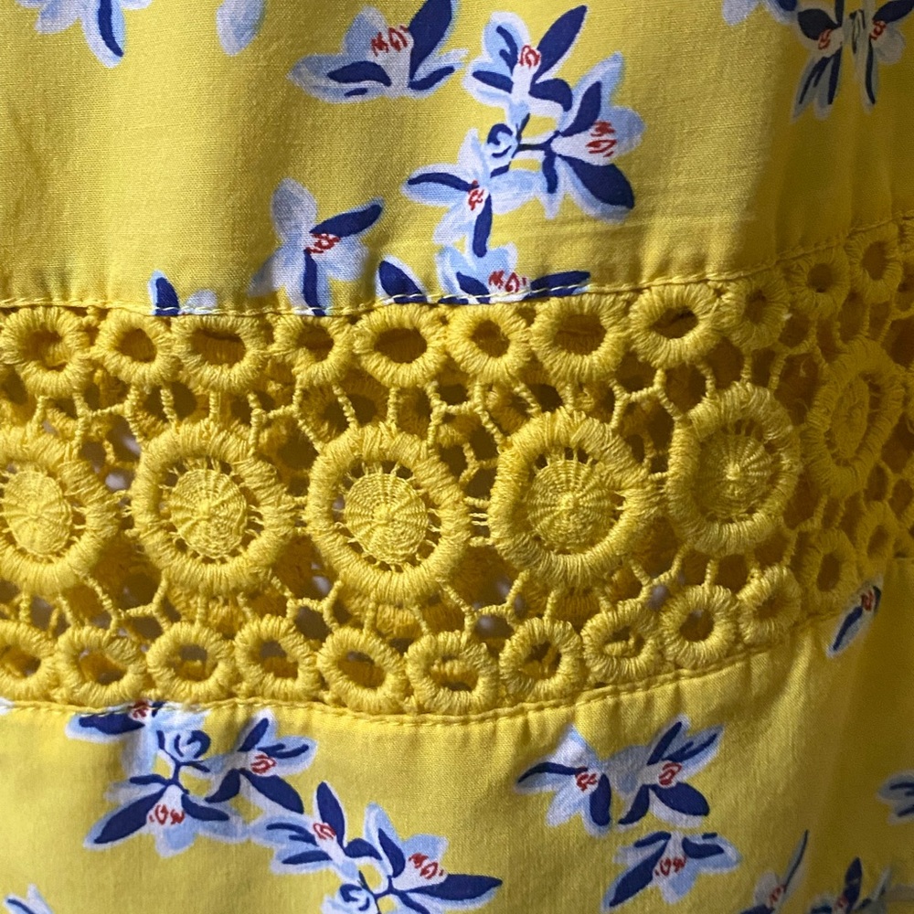 Crown & Ivy yellow with blue flowers - L